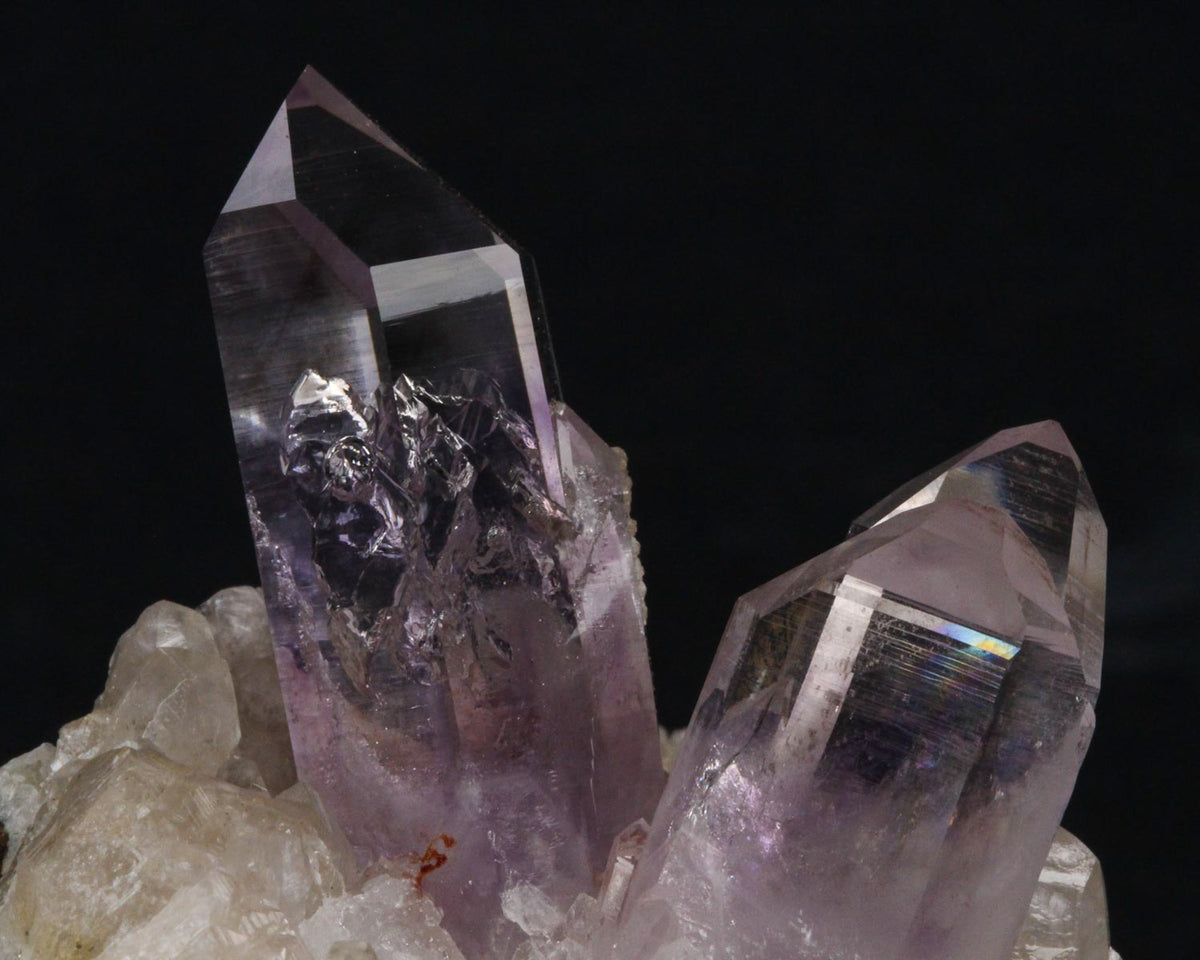 Amethyst with fluid/bubble inclusion