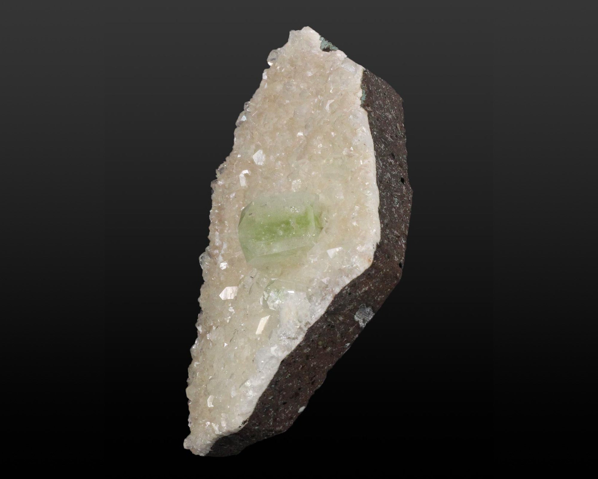 Apophyllite with Heulandite