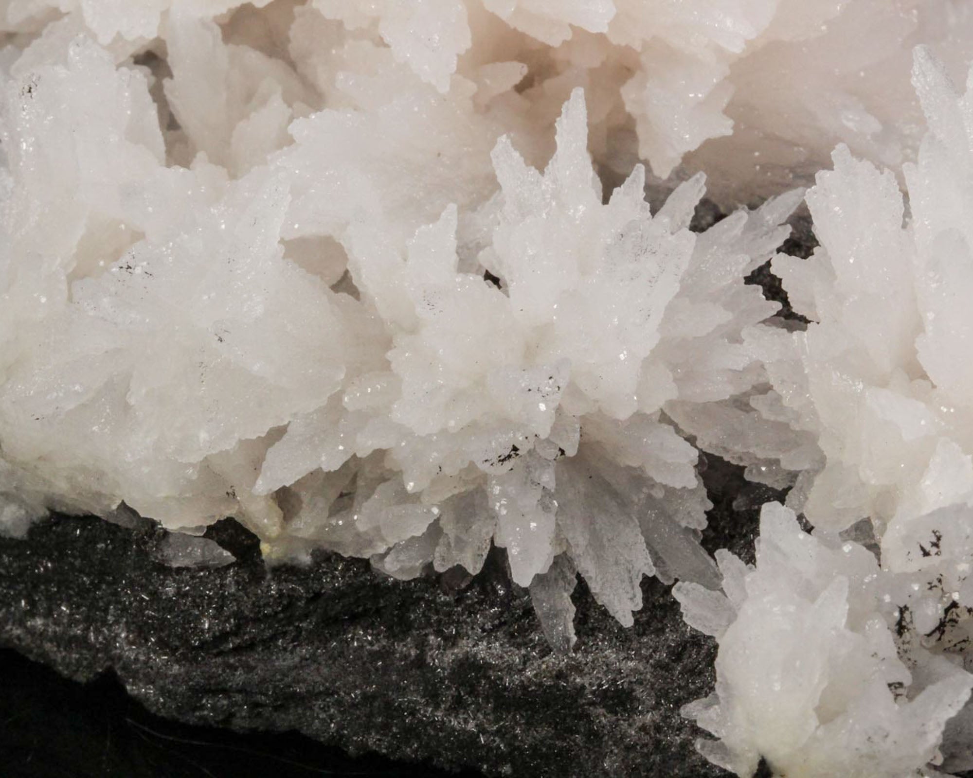 Mangano Calcite