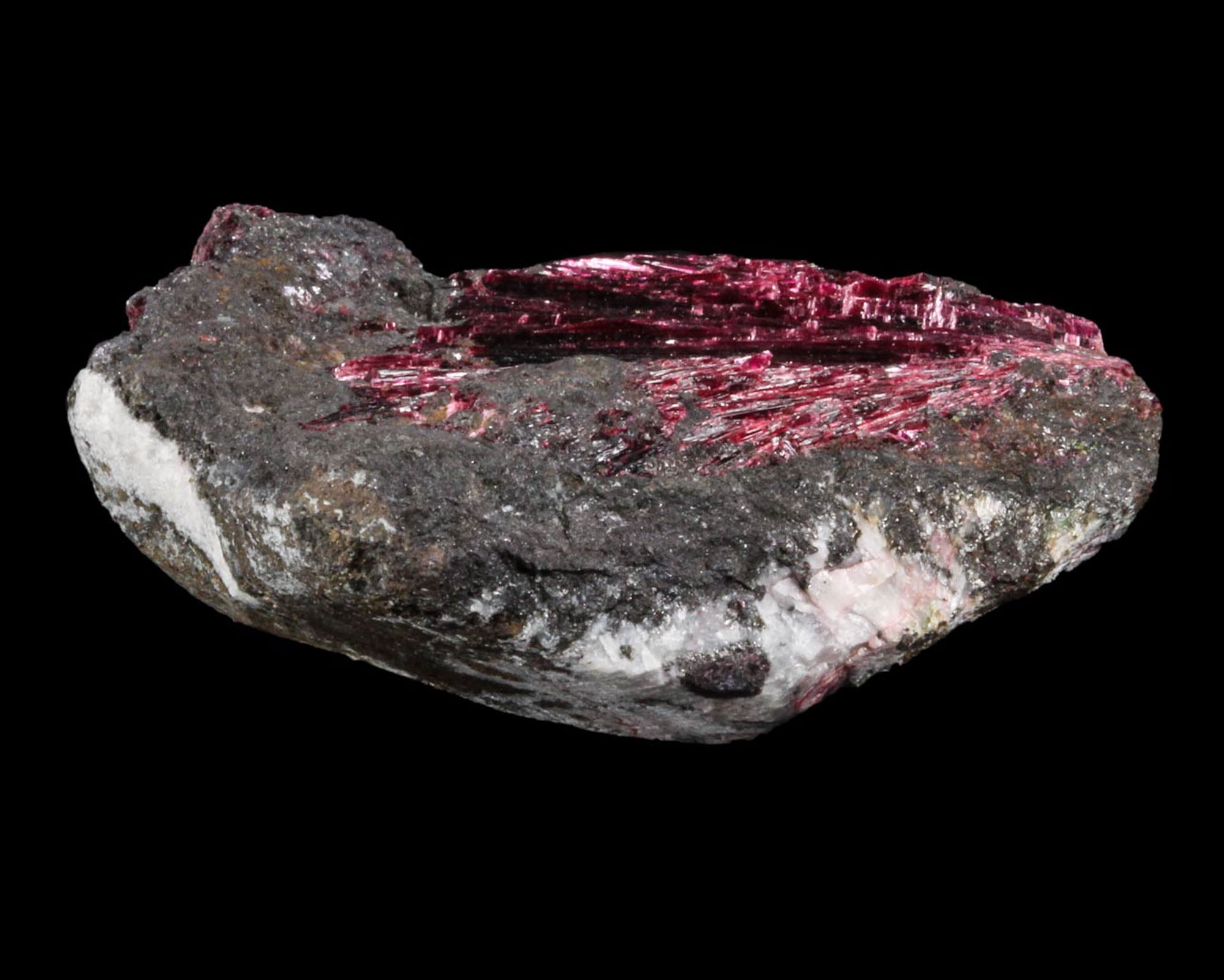 Erythrite