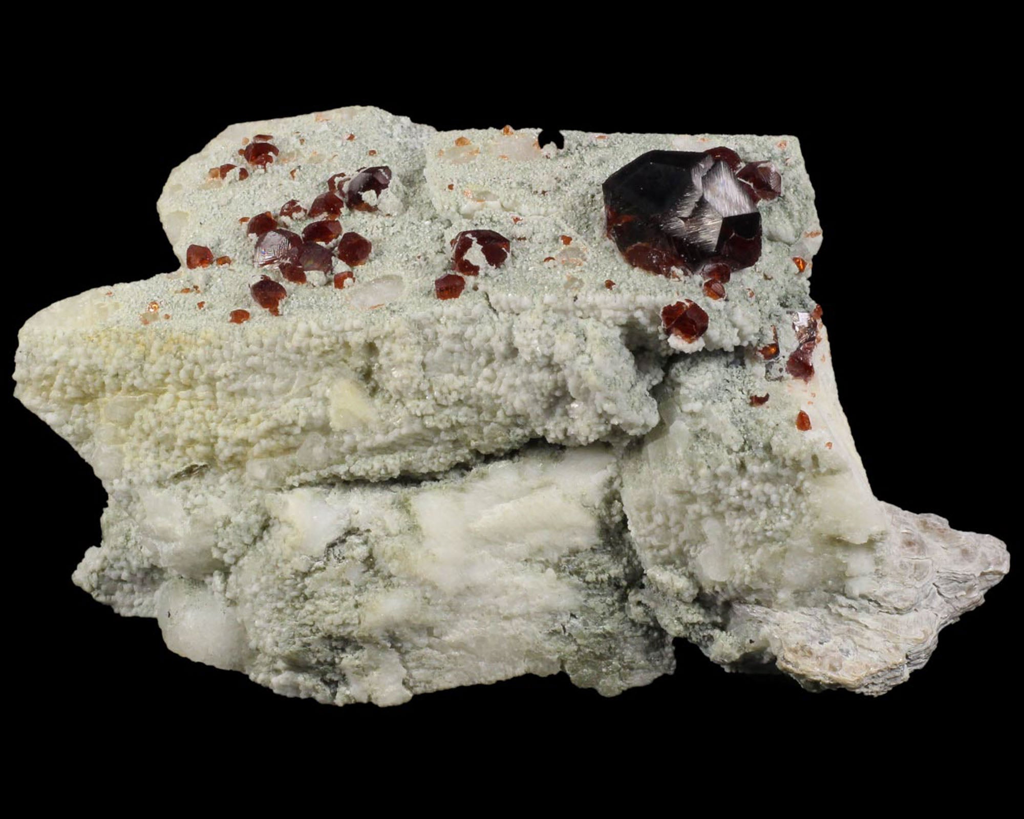 Garnet, Spessartine on Albite