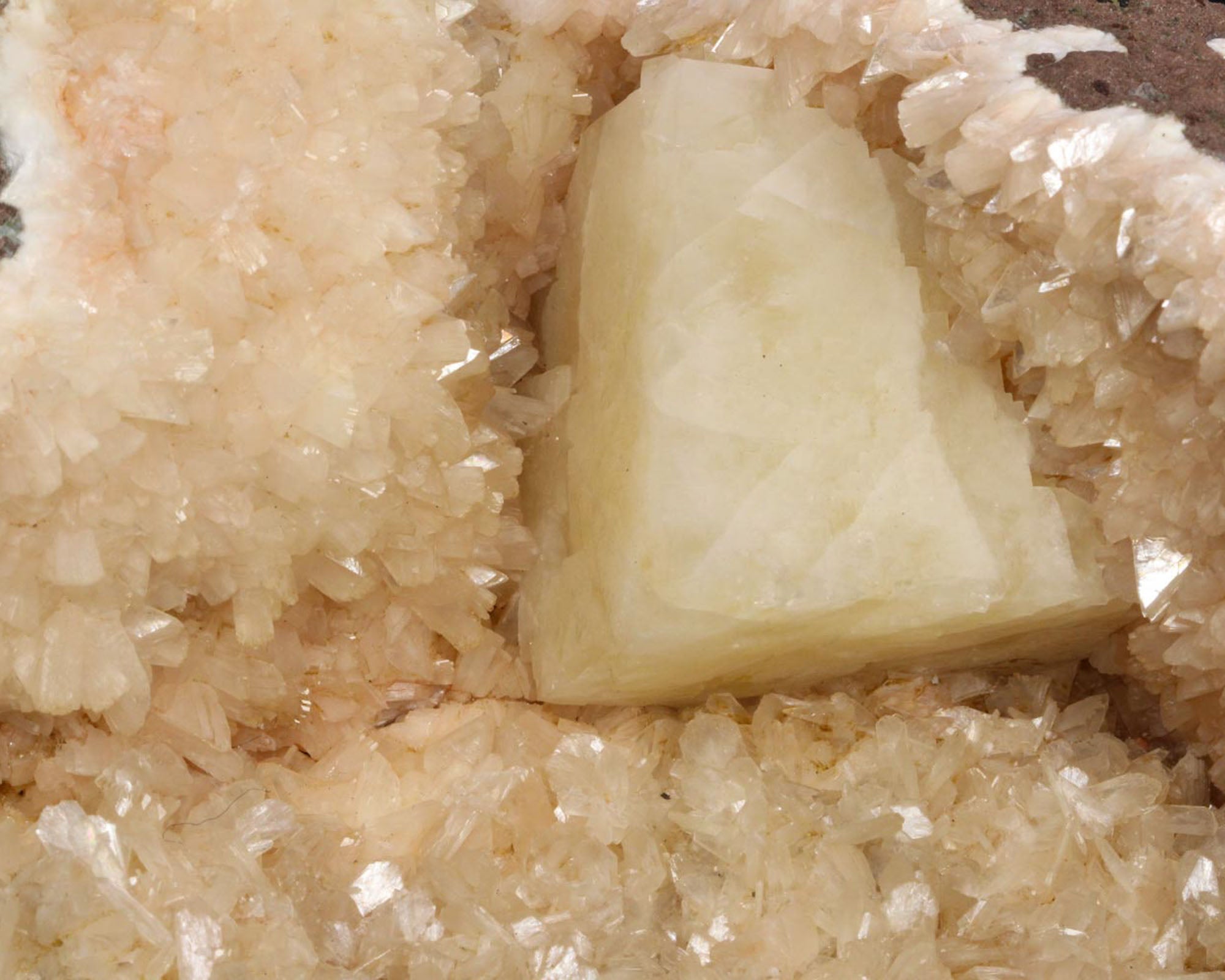 Heulandite and Stilbite with Calcite