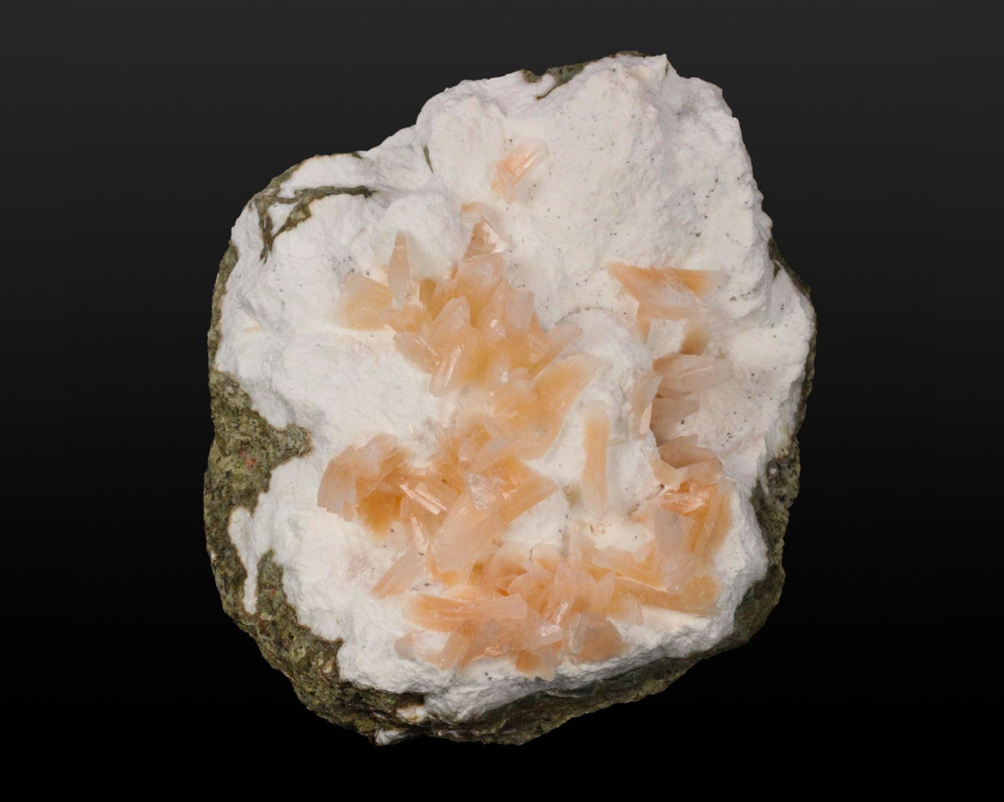 Heulandite on Mordenite