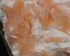 Heulandite on Mordenite