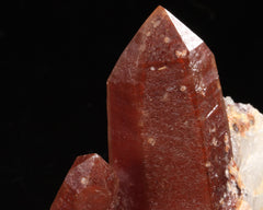 Quartz, Red