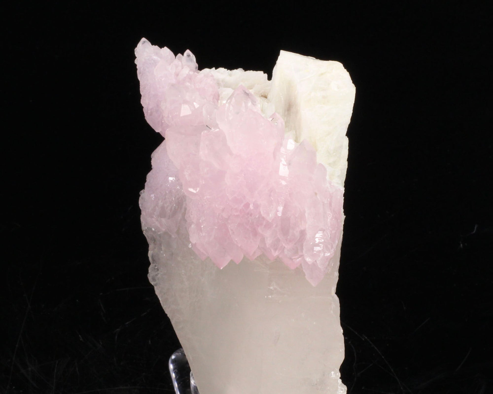 Quartz var. Rose