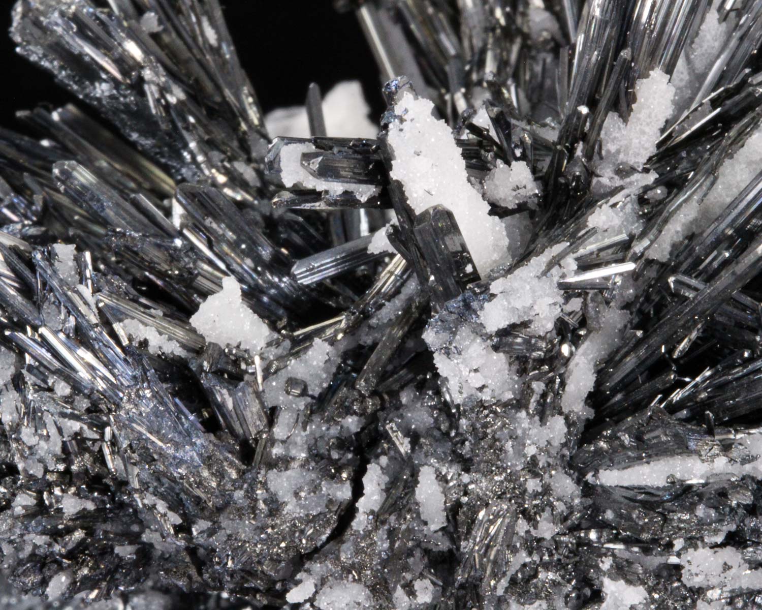 Stibnite with Quartz