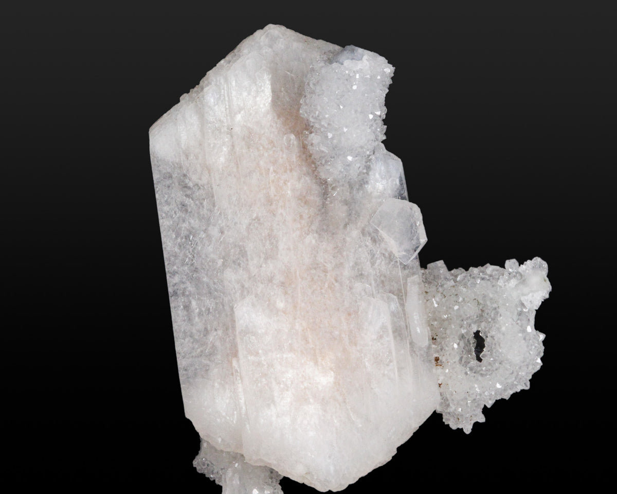 Stilbite on Chalcedony